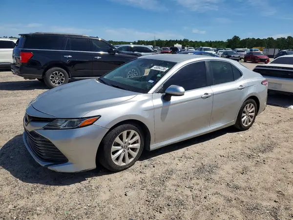 4T1B11HKXJU501453 2018 TOYOTA CAMRY - Image 1
