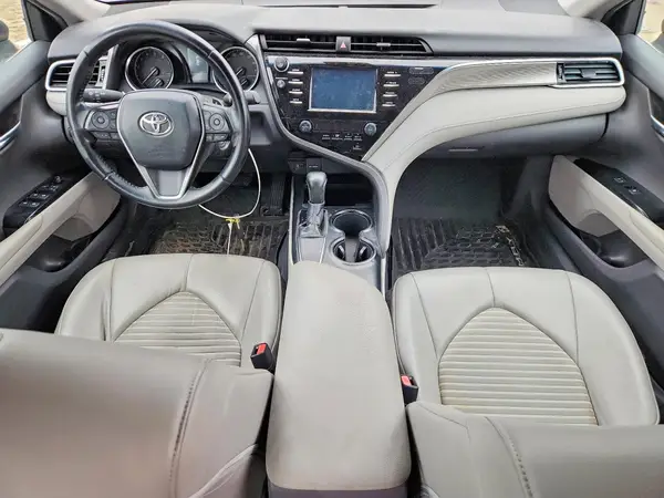 4T1B11HKXJU504045 2018 TOYOTA CAMRY - Image 8