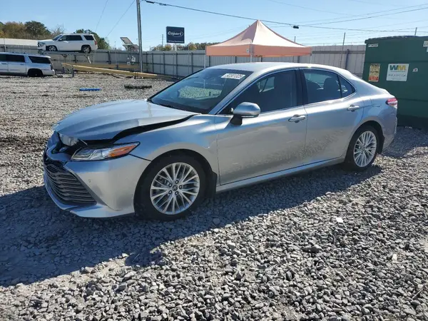 4T1B11HKXJU506572 2018 TOYOTA CAMRY - Image 1