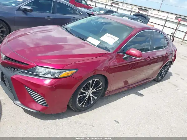 4T1B11HKXJU507107 2018 TOYOTA CAMRY - Image 2