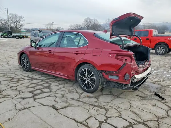 4T1B11HKXJU507558 2018 TOYOTA CAMRY - Image 2