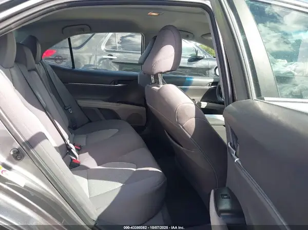 4T1B11HKXJU509228 2018 TOYOTA CAMRY - Image 8