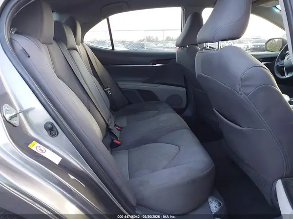 4T1B11HKXJU509665 2018 TOYOTA CAMRY - Image 8