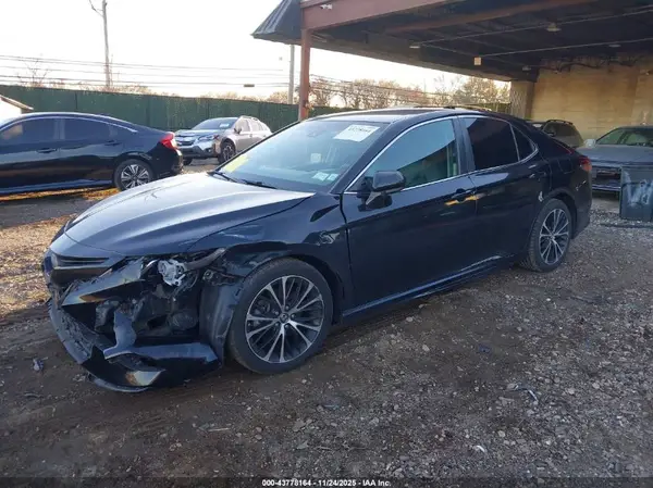 4T1B11HKXJU513361 2018 TOYOTA CAMRY - Image 2