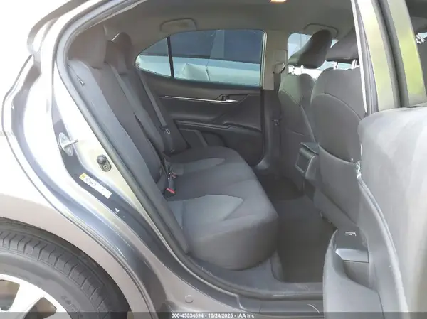 4T1B11HKXJU515997 2018 TOYOTA CAMRY - Image 8