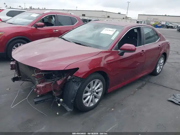 4T1B11HKXJU517149 2018 TOYOTA CAMRY - Image 2
