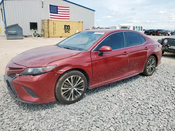 4T1B11HKXJU518155 2018 TOYOTA CAMRY - Image 1
