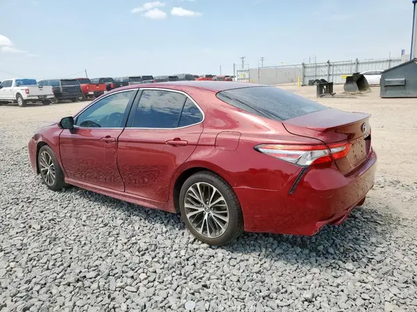 4T1B11HKXJU518155 2018 TOYOTA CAMRY - Image 2