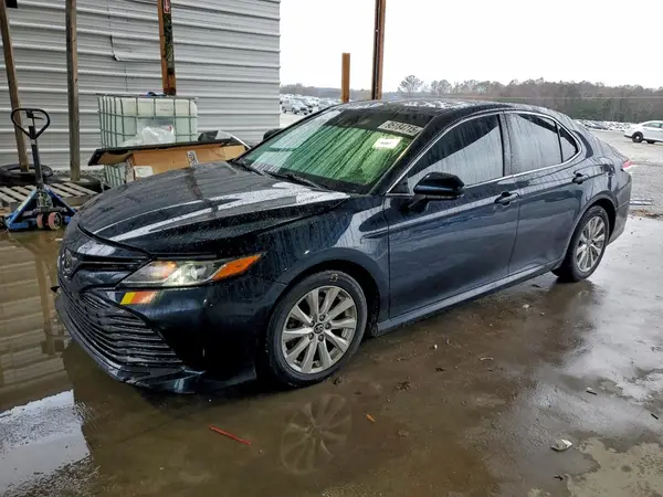 4T1B11HKXJU522206 2018 TOYOTA CAMRY - Image 1