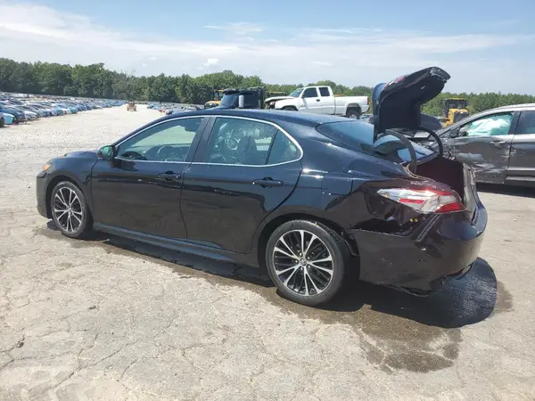4T1B11HKXJU522996 2018 TOYOTA CAMRY - Image 2
