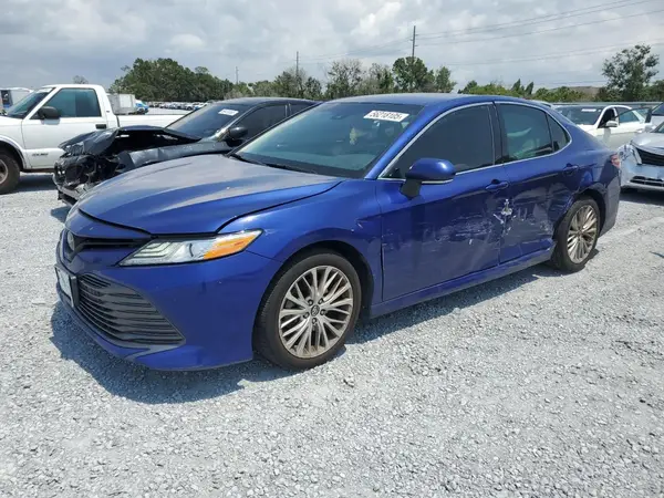 4T1B11HKXJU523470 2018 TOYOTA CAMRY - Image 1