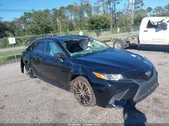 4T1B11HKXJU524327 2018 TOYOTA CAMRY