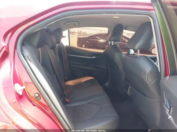 4T1B11HKXJU525039 2018 TOYOTA CAMRY - Image 8