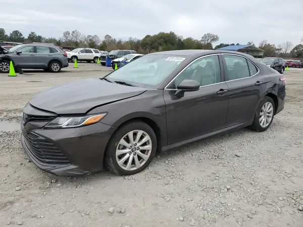 4T1B11HKXJU526465 2018 TOYOTA CAMRY - Image 1