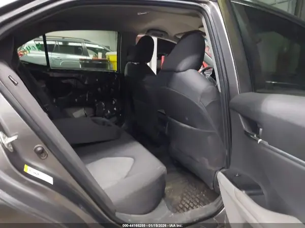 4T1B11HKXJU528278 2018 TOYOTA CAMRY - Image 8