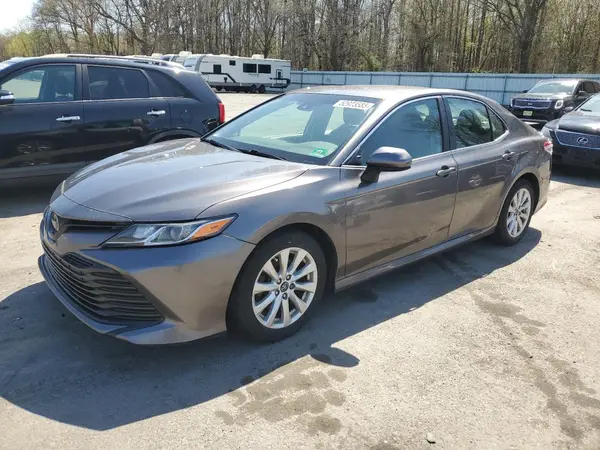 4T1B11HKXJU530046 2018 TOYOTA CAMRY - Image 1