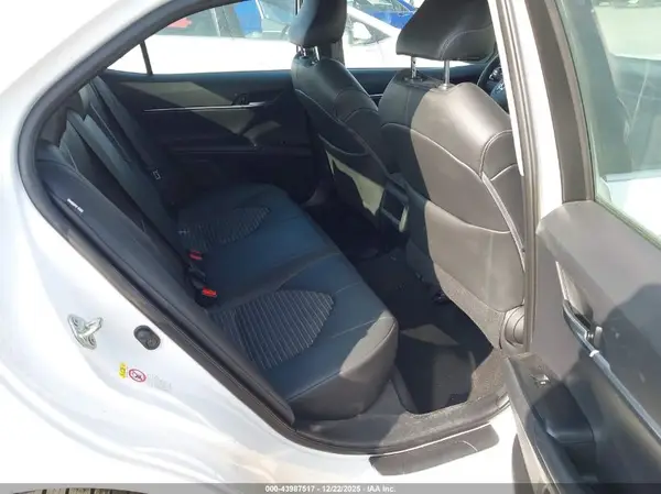 4T1B11HKXJU534906 2018 TOYOTA CAMRY - Image 8