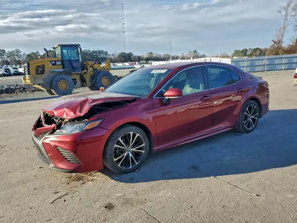 4T1B11HKXJU539118 2018 TOYOTA CAMRY - Image 1