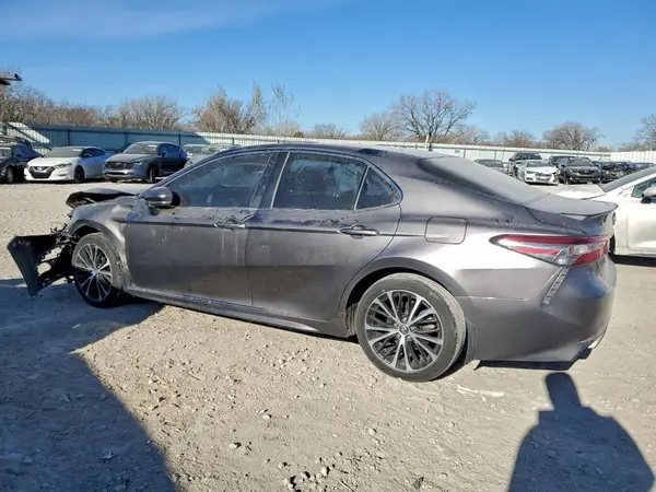 4T1B11HKXJU540186 2018 TOYOTA CAMRY - Image 2