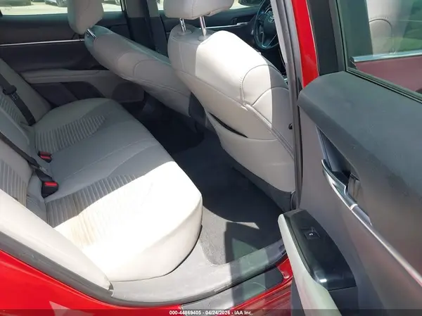 4T1B11HKXJU540799 2018 TOYOTA CAMRY - Image 8