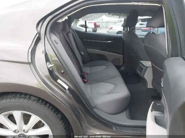 4T1B11HKXJU544268 2018 TOYOTA CAMRY - Image 8