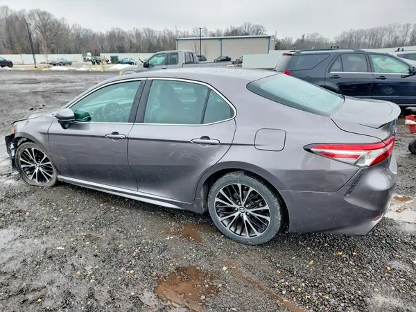 4T1B11HKXJU544691 2018 TOYOTA CAMRY - Image 2