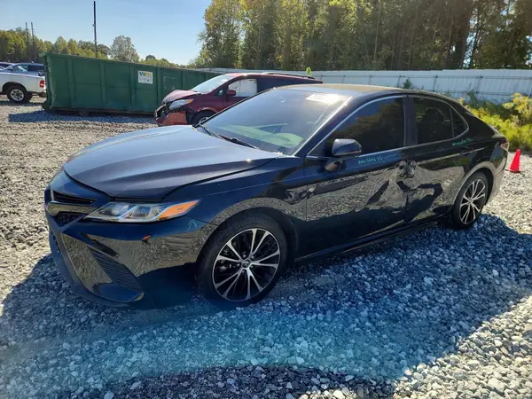 4T1B11HKXJU545906 2018 TOYOTA CAMRY - Image 1