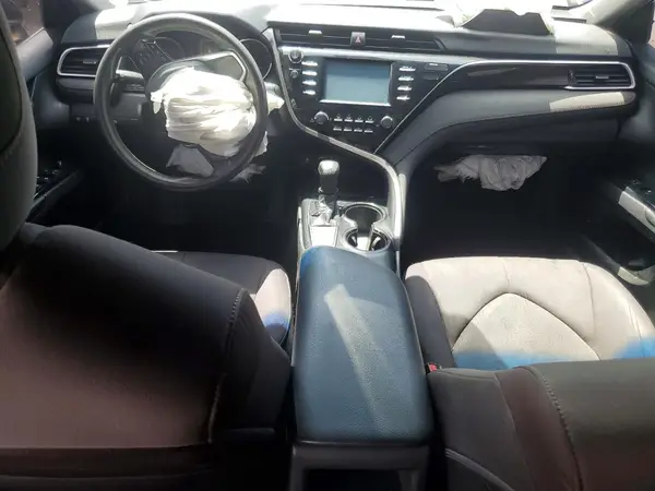 4T1B11HKXJU547915 2018 TOYOTA CAMRY - Image 8