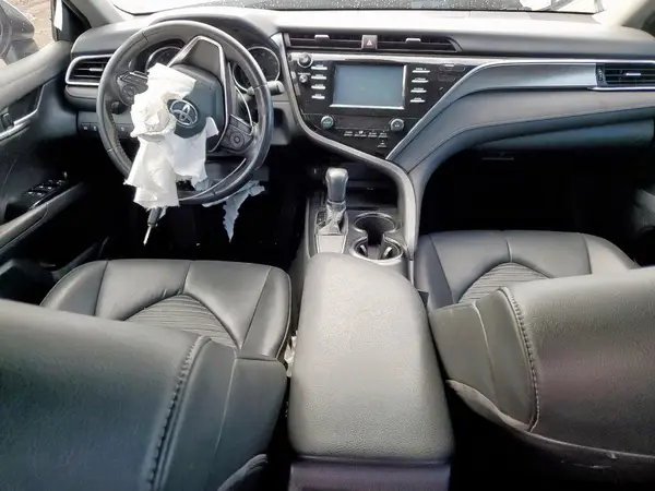 4T1B11HKXJU549048 2018 TOYOTA CAMRY - Image 8