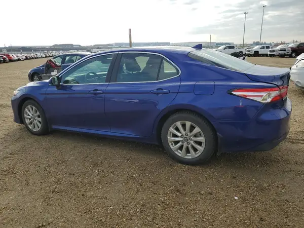 4T1B11HKXJU550197 2018 TOYOTA CAMRY - Image 2
