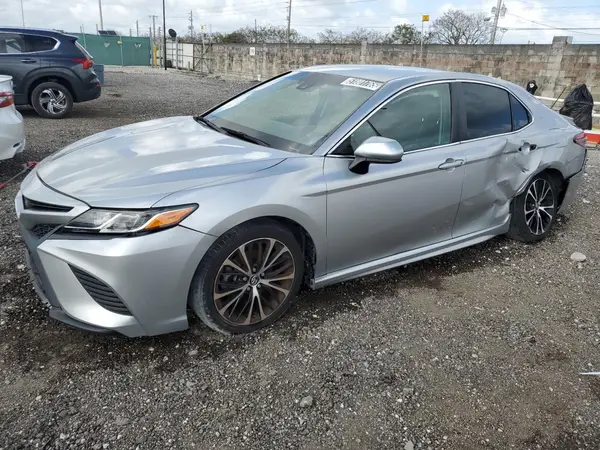 4T1B11HKXJU552872 2018 TOYOTA CAMRY - Image 1