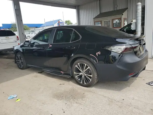4T1B11HKXJU554301 2018 TOYOTA CAMRY - Image 2