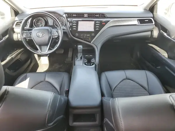 4T1B11HKXJU555447 2018 TOYOTA CAMRY - Image 8