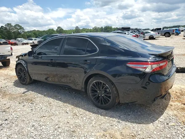 4T1B11HKXJU559353 2018 TOYOTA CAMRY - Image 2