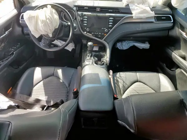 4T1B11HKXJU560373 2018 TOYOTA CAMRY - Image 8
