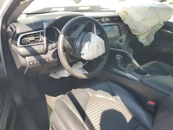4T1B11HKXJU561877 2018 TOYOTA CAMRY - Image 8