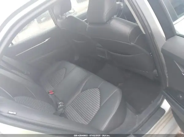 4T1B11HKXJU564360 2018 TOYOTA CAMRY - Image 8