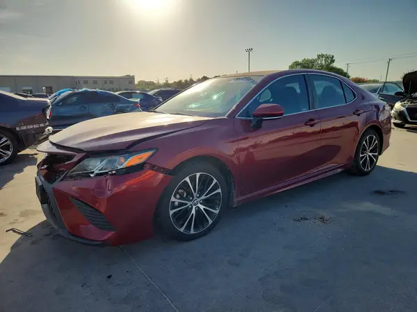 4T1B11HKXJU565492 2018 TOYOTA CAMRY - Image 1