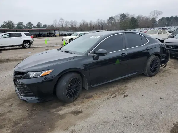 4T1B11HKXJU567162 2018 TOYOTA CAMRY - Image 1