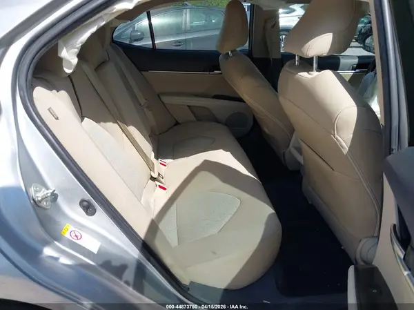 4T1B11HKXJU571230 2018 TOYOTA CAMRY - Image 8