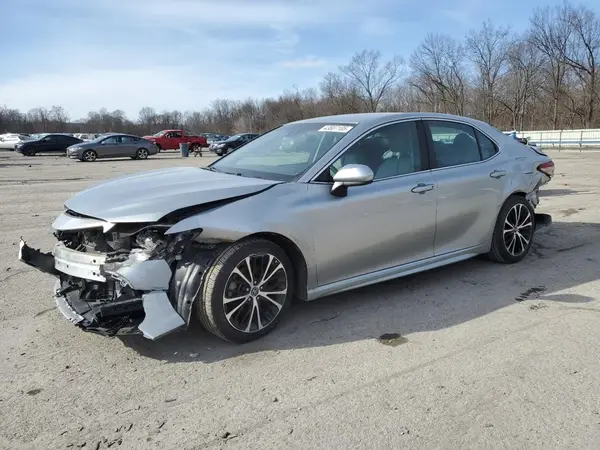 4T1B11HKXJU574872 2018 TOYOTA CAMRY - Image 1