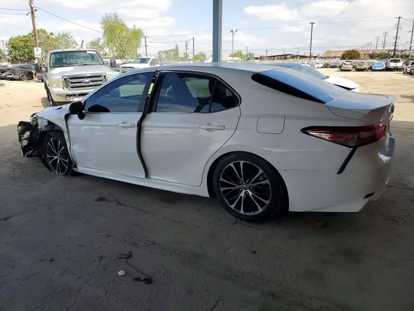 4T1B11HKXJU575617 2018 TOYOTA CAMRY - Image 2