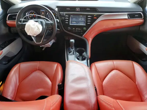 4T1B11HKXJU575617 2018 TOYOTA CAMRY - Image 8