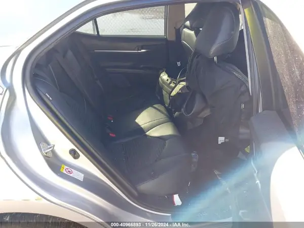4T1B11HKXJU583359 2018 TOYOTA CAMRY - Image 8
