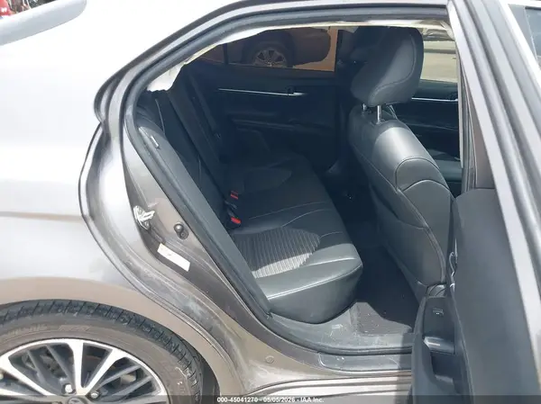 4T1B11HKXJU584477 2018 TOYOTA CAMRY - Image 8
