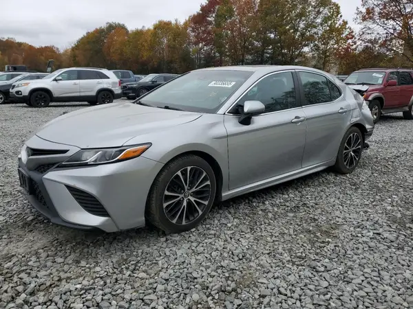 4T1B11HKXJU585399 2018 TOYOTA CAMRY - Image 1