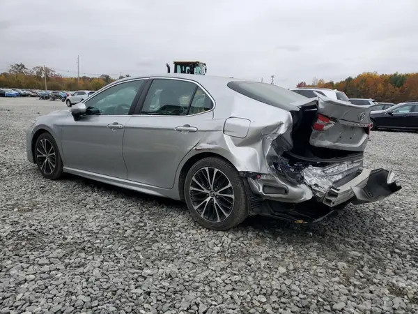 4T1B11HKXJU585399 2018 TOYOTA CAMRY - Image 2