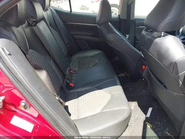4T1B11HKXJU585466 2018 TOYOTA CAMRY - Image 8