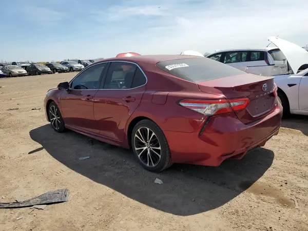 4T1B11HKXJU585855 2018 TOYOTA CAMRY - Image 2