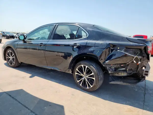 4T1B11HKXJU593311 2018 TOYOTA CAMRY - Image 2